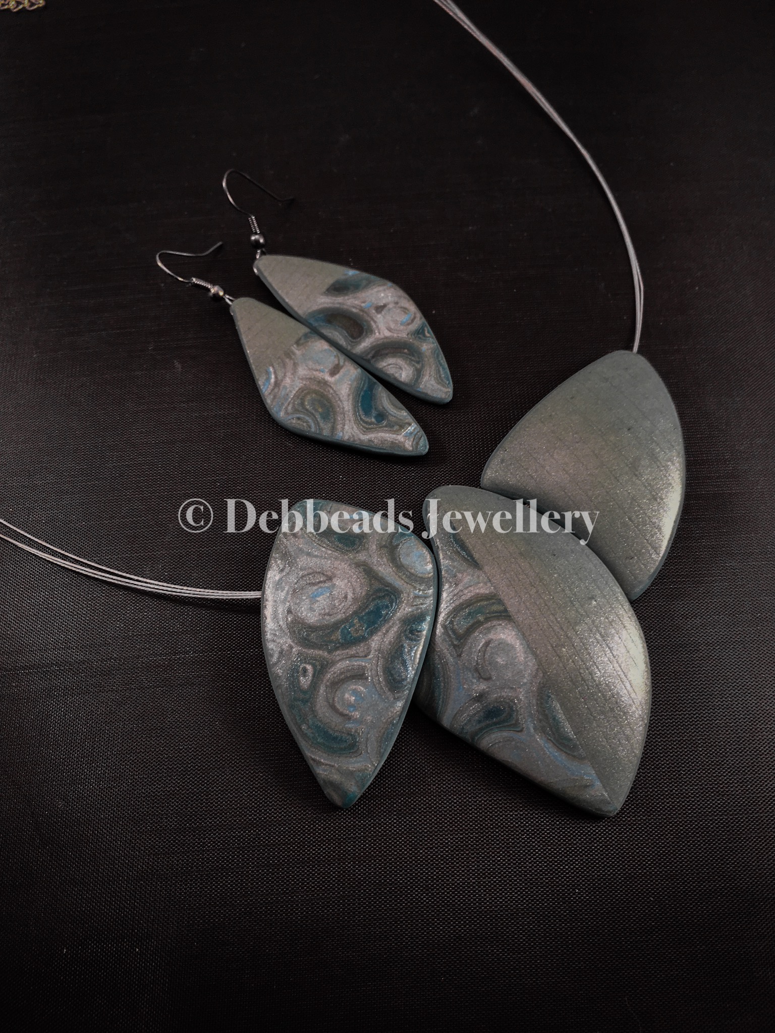 Silver/teal swirl triple bead necklace set